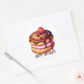 Sticker Rond Cerise sur les crêpes Joyeux anniversaire (Enveloppe)