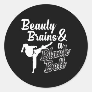 Sticker Rond Cerveaux De Beauté Et Une Ceinture Noire Karate Ar