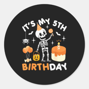 Sticker Rond C'est mon 5ème anniversaire-drole de squelette Hal