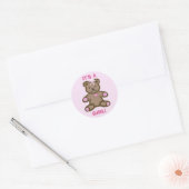 Sticker Rond C'est une petite fille ours en peluche rose (Enveloppe)