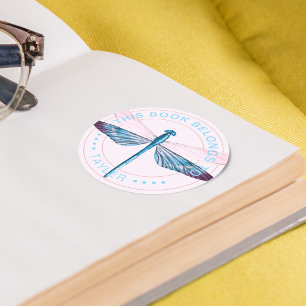 Sticker Rond Cette livre appartient à libellule