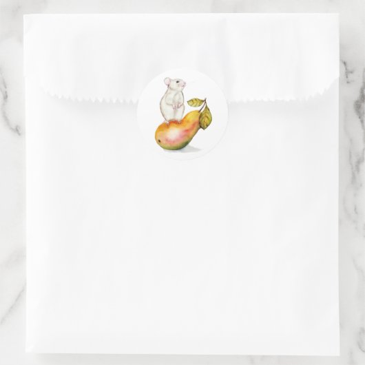 Sticker Rond Charming Mouse on a Pear (Sac)