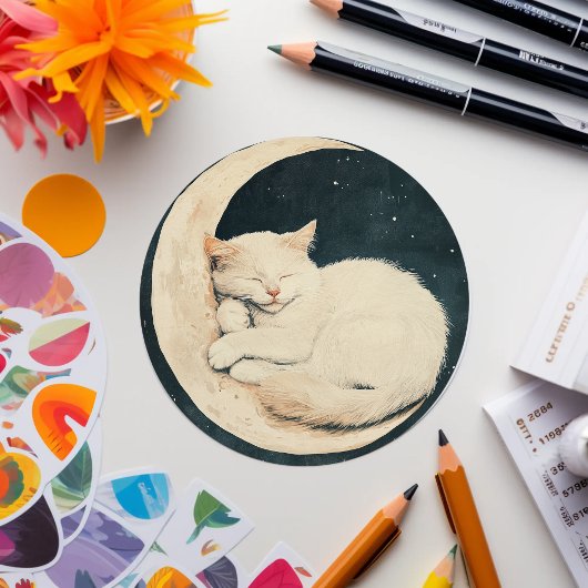 Sticker Rond Chat blanc couché sur Crescent Moon - Dreamnight