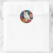 Sticker Rond Chat Blanc Fluffy et Fleurs d'Art Populaire (Sac)