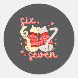 Sticker Rond Chat Drôle 67 Mème Six Sept Argot Gen Alpha Saint-
