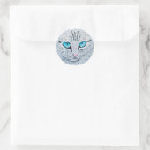 Sticker Rond Chat Fluffy aux Yeux Bleus (Sac)