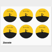Sticker Rond Chat noir sur Noir & Jaune Personnaliser (Feuille)