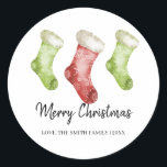 Sticker Rond Chaussettes de Noël Rouge Vert Joyeux Noël<br><div class="desc">Design moderne et élégant Chaussettes de Noël Red Green Joyeux Sticker de Noël qui peut être customisé avec votre texte. Personnalisez-le avec votre nom de famille et votre date de noël, ou incluez un message spécial ! Cliquez sur le bouton "Customiser" et utilisez notre outil de conception pour modifier ce...</div>