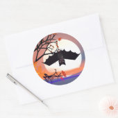 Sticker Rond Chauve-souris d'Halloween dans l'arbre (Enveloppe)