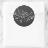 Sticker Rond Chauve-souris plongeante - par BurnsInHell (Sac)