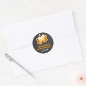 Sticker Rond Cheers and Beers Surprise 60e Anniversaire tableau (Enveloppe)