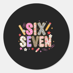 Sticker Rond Chemise 67 pour enseignants 67 Mème Femme Enseigna