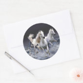 Sticker Rond Chevaux blancs majestueux (Enveloppe)