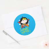 Sticker Rond Chibi Wonder Woman Voler Avec Lasso (Enveloppe)
