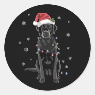 Sticker Rond Chien en pyjama avec lumières de sapin de Noël Lab