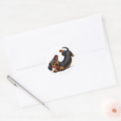 Sticker Rond Chien teckel joueur (Enveloppe)