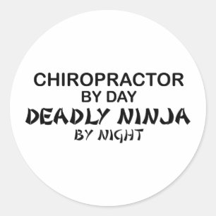 Sticker Rond Chiropracteur mort Ninja par nuit