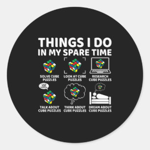 Sticker Rond Choses que je fais pendant mon temps libre Cube ca