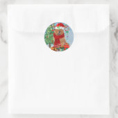 Sticker Rond Chow Chow Chien en neige avec cadeaux de Noël (Sac)