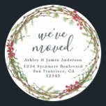 Sticker Rond Christmas Greenery Nous avons déménagé Nouveau éti<br><div class="desc">Christmas greenery nous avons déplacé les étiquettes d'adresse de retour de faire-part mobiles : faites connaître à vos amis et votre famille votre nouvelle adresse avec ces étiquettes d'adresse de retour chic, moderne et simple. Ajoutez simplement vos noms et votre adresse en calligraphie de script hors-noir élégant et en typographie...</div>