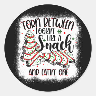 Sticker Rond Christmas Tree Cake Torn Between Lookin Like A Sna
