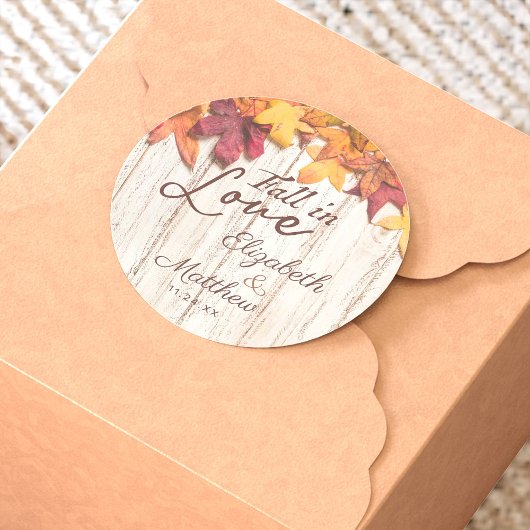 Sticker Rond Chute en amour Feuilles d'automne Rustique Mariage