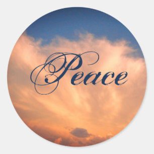Sticker Rond Ciel bleu de paix et nuages fluides roses céleste