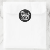 Sticker Rond Classe De 2037 Augmenter Avec Moi Fière Diplômé (Sac)