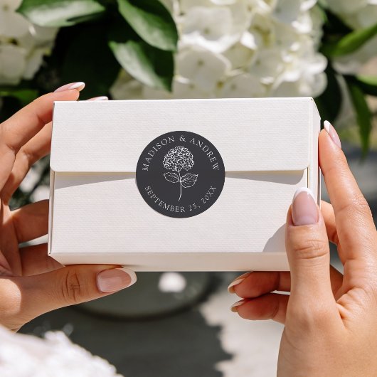 Sticker Rond Classic Charcoal Hydrangea Wedding