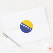 Sticker rond classique du drapeau de Bosnie-Herzég (Enveloppe)