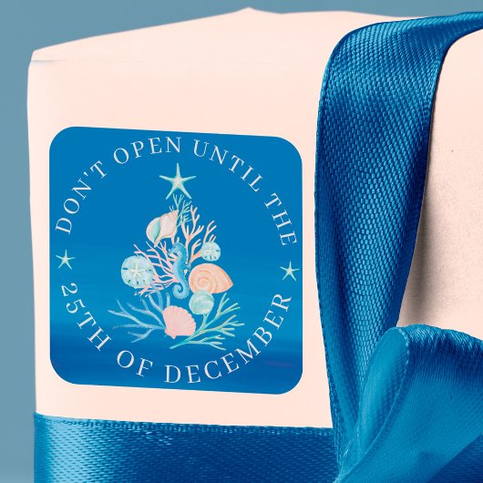 Sticker Rond Coastal Beach Seashell n'ouvre pas avant Noël