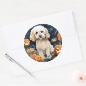 Sticker Rond Cockapoo Halloween avec citrouilles effrayant  (Enveloppe)