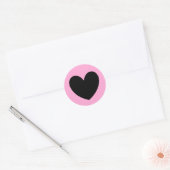 Sticker Rond Coeur noir sur coton bonbon rose (Enveloppe)