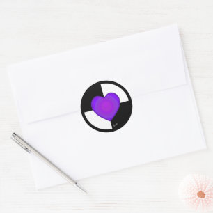 Sticker Rond Cœurs violets battants en N&B