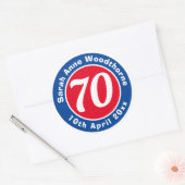 Sticker Rond Commémoration d'anniversaire avec le nom, l'âge et (Enveloppe)