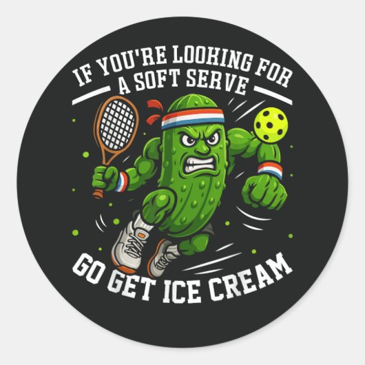 Sticker Rond Concombre Drôle Jouant Pickleball (Devant)