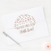 Sticker Rond Confetti en or rose parsemé d'amour (Enveloppe)