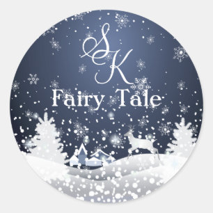 Sticker Rond Conte de Fées de Noël enneigé Forêt Fantastique Mo
