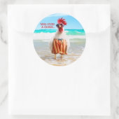 Sticker Rond Coq Dude Chillin' à la plage dans les maillots de  (Sac)