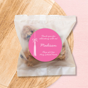 Sticker Rond Coquette Bow Grad Tassel Pink 2025 Graduation