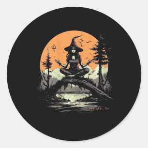 Sticker Rond Costume de sorcière méditant Yoga Zen Halloween Me