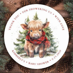 Sticker Rond Cosy Highland Cow Farm Animaux Baby shower d'hiver