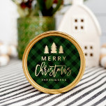 Sticker Rond Cosy Plaid | Plaid de bisons verts et noirs<br><div class="desc">Show off your Christmas spirit with rustic holiday stickers. The Cozy Plaid stickers feature a green and black buffalo plaid pattern background,  faux gold foil graphics and text that say "Merry Christmas" and your custom text below. Les Christmas ont l'air parfait pour l'utilisation des enveloppes,  fête favors,  and more.</div>
