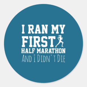 Sticker Rond Coureur de semi-marathon amusant pour la première