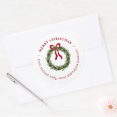 Sticker Rond Couronne de pin avec nœud rouge Joyeux Noël (Enveloppe)
