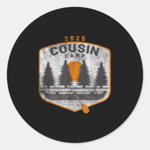 Sticker Rond Cousin Camp 2025 Canoë Art Vintage Été Famille C