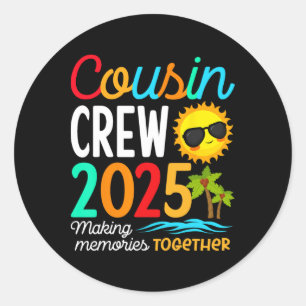 Sticker Rond Cousin Crew 2025 Summer Vacation Beach Voyage en f