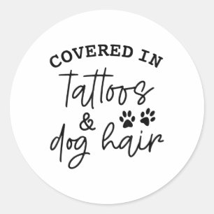 Sticker Rond Couvert De Tatouages Et Cheveux De Chien _1