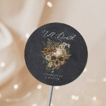Sticker Rond Crâne vintage et Mariage gothique papillon<br><div class="desc">Sticker vintage Floral Skull & Butterfly Gothic Mariage Classic Round</div>