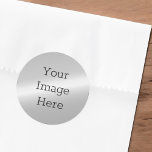 Sticker Rond Créez votre propre huile d'argent métallique Faux<br><div class="desc">Créez votre propre autocollant personnalisé. Téléchargez des images amusantes cool conçoit du texte inspirant ou même le logo de votre entreprise. Avec cet outil de design facile à utiliser, il est aussi simple que celui de faire votre image coller dans l'esprit de quelqu'un. Cliquez sur personnaliser, vous pouvez simplement modifier...</div>